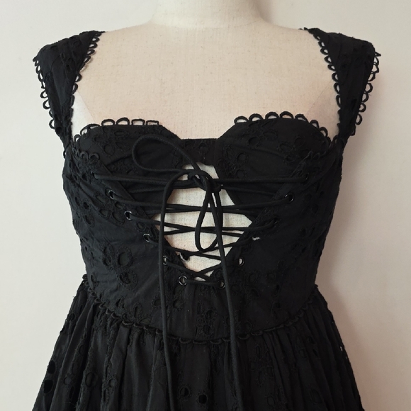 NEW FOR LOVE AND LEMONS NICOLA BLACK EYELET MIDI DRESS SIZE XS - Picture 6 of 13